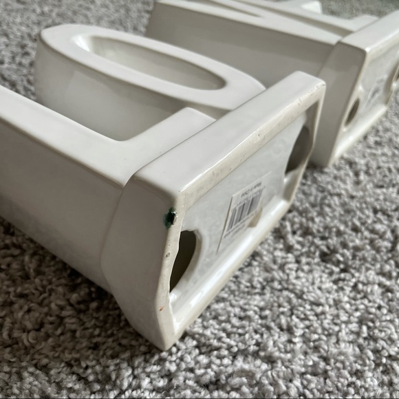 LOVE Ceramic Bookend Set - Picture 6 of 10